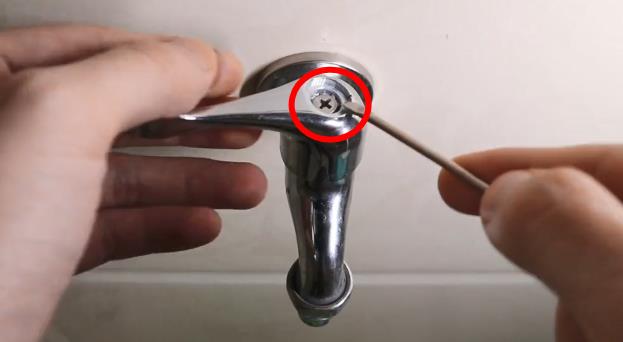 水龍頭滴水怎么處理？看步驟圖跟著老師傅一步步操作一下吧！