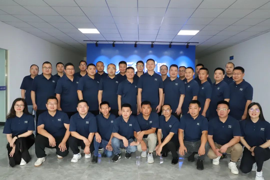 聚焦市場，渠道賦能 |《2023年龍勝管半年度總結(jié)會議》圓滿舉辦！